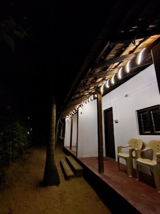 Surya Beach Café&Stay Gokarna  Exterior foto